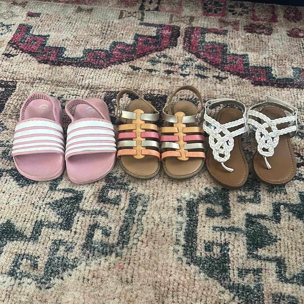Set of 4 girls sandals